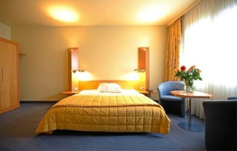 Doblergreen Hotel Stuttgart-Gerlingen Eksteriør bilde