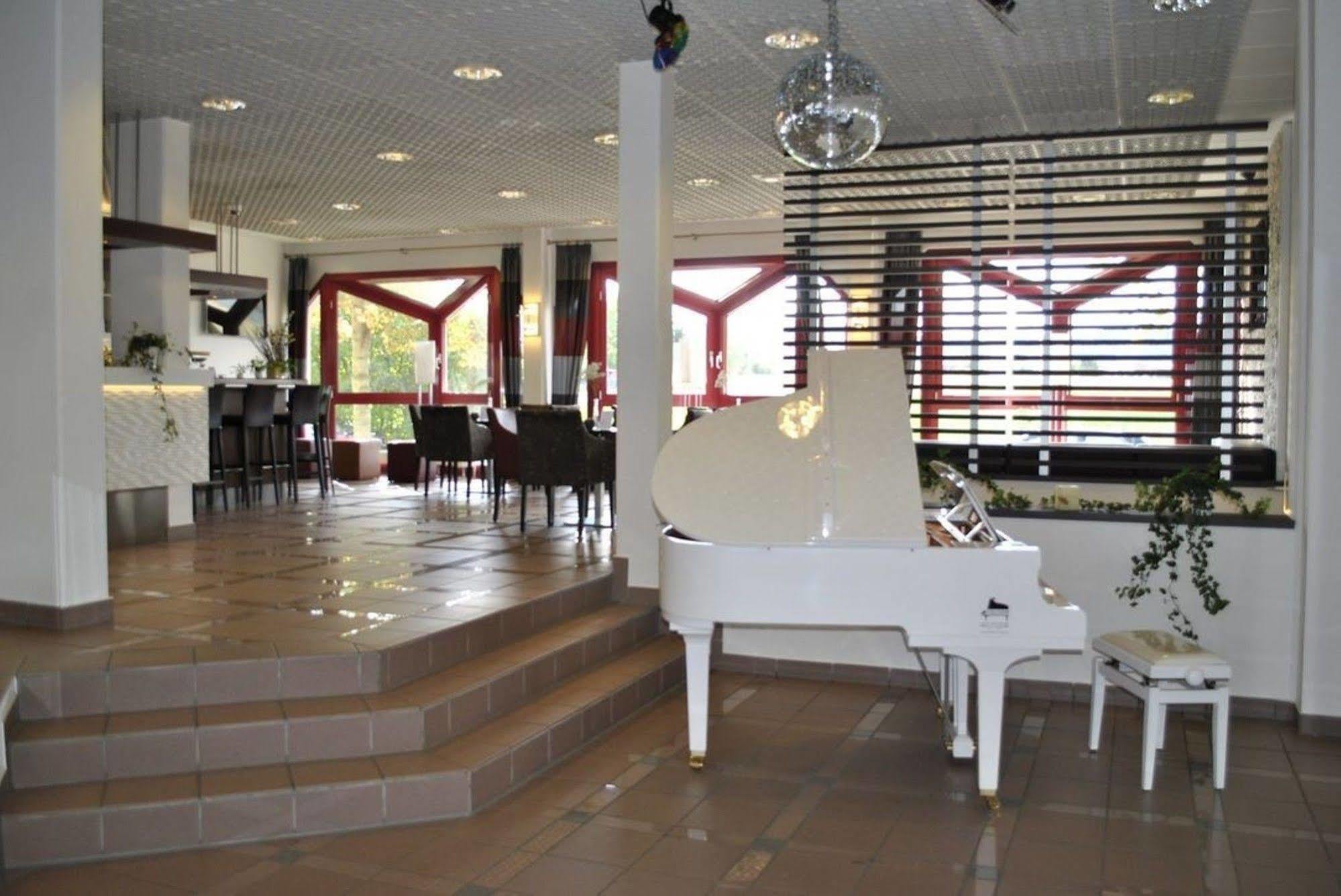Doblergreen Hotel Stuttgart-Gerlingen Eksteriør bilde